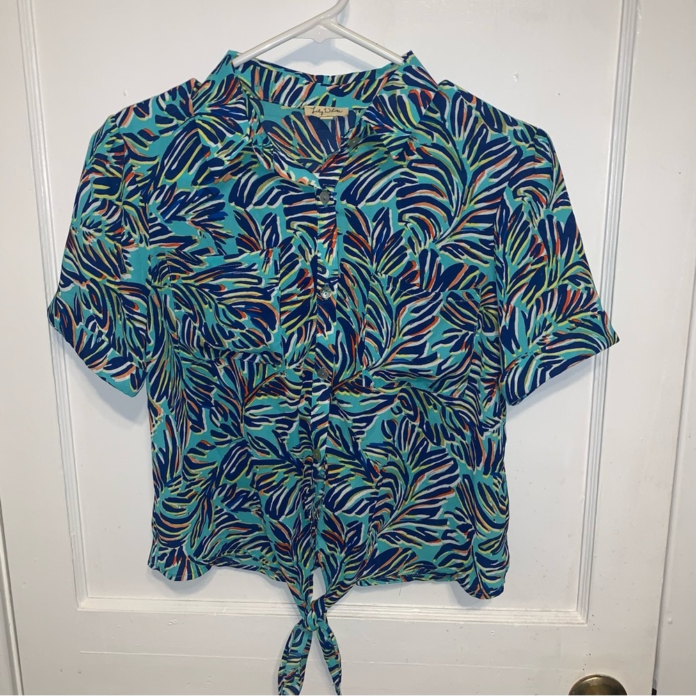Lily White Short Sleeve Blouse Small Tropical Leaf Lightweight